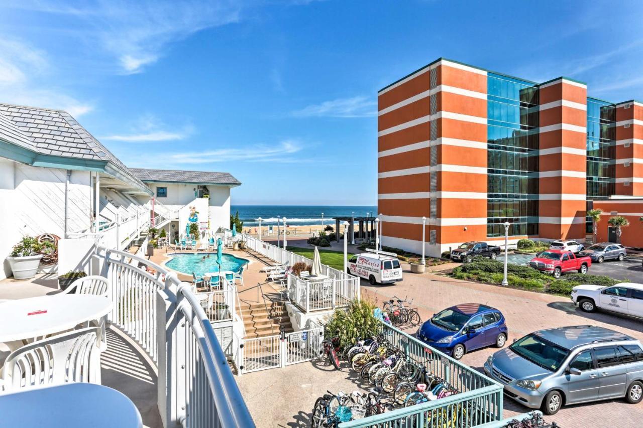Chic Virginia Beach Retreat - Pool, Steps To Beach 外观 照片