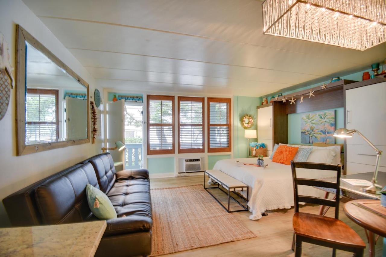 Chic Virginia Beach Retreat - Pool, Steps To Beach 外观 照片