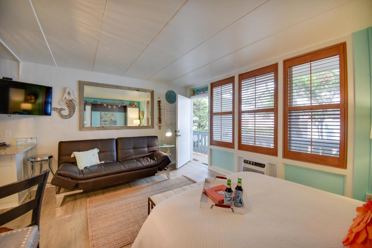Chic Virginia Beach Retreat - Pool, Steps To Beach 外观 照片