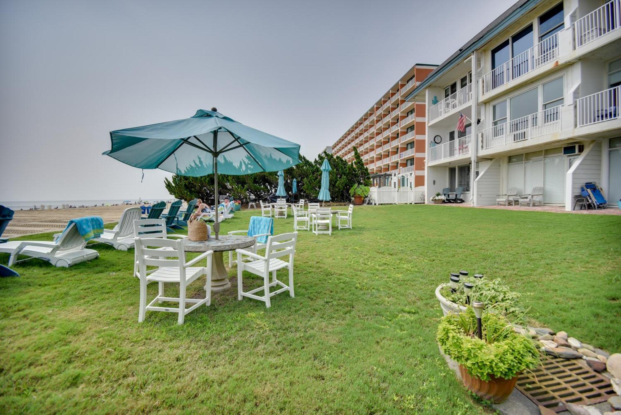 Chic Virginia Beach Retreat - Pool, Steps To Beach 外观 照片